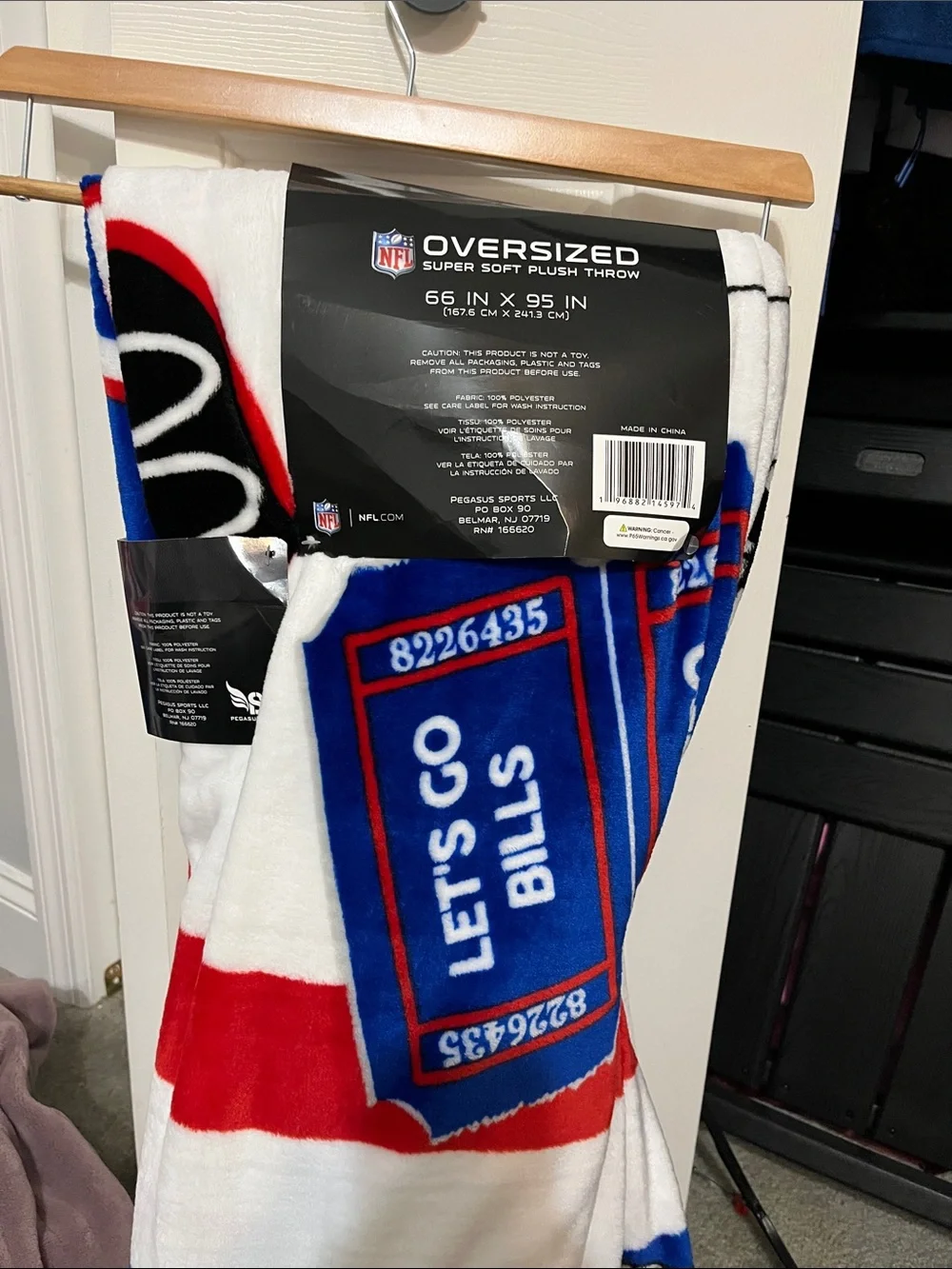 NFL Plush Throw Blanket with Red, Blue & White Buffalo Bills Design